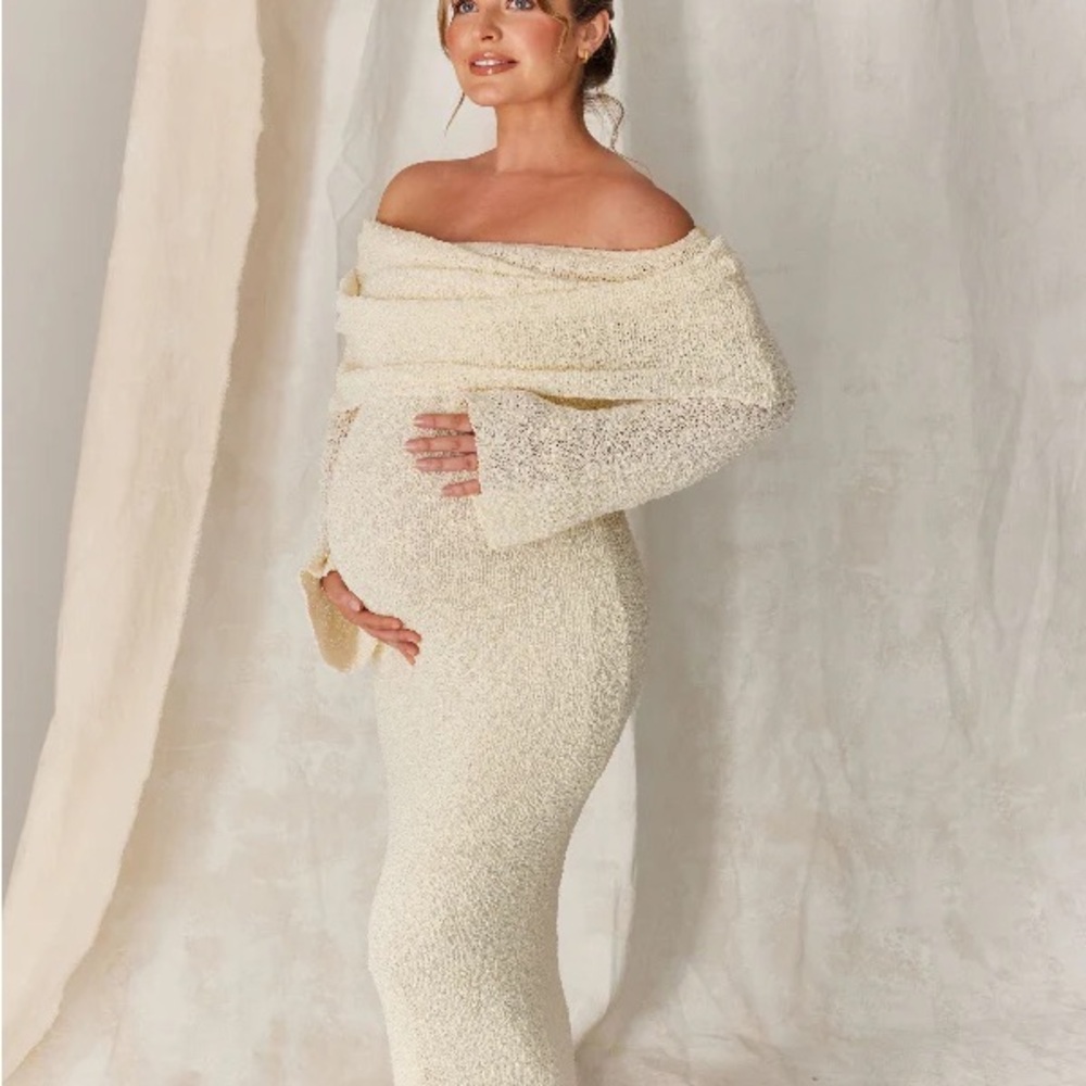 Boucle Off the shoulder cream Maxi Dress